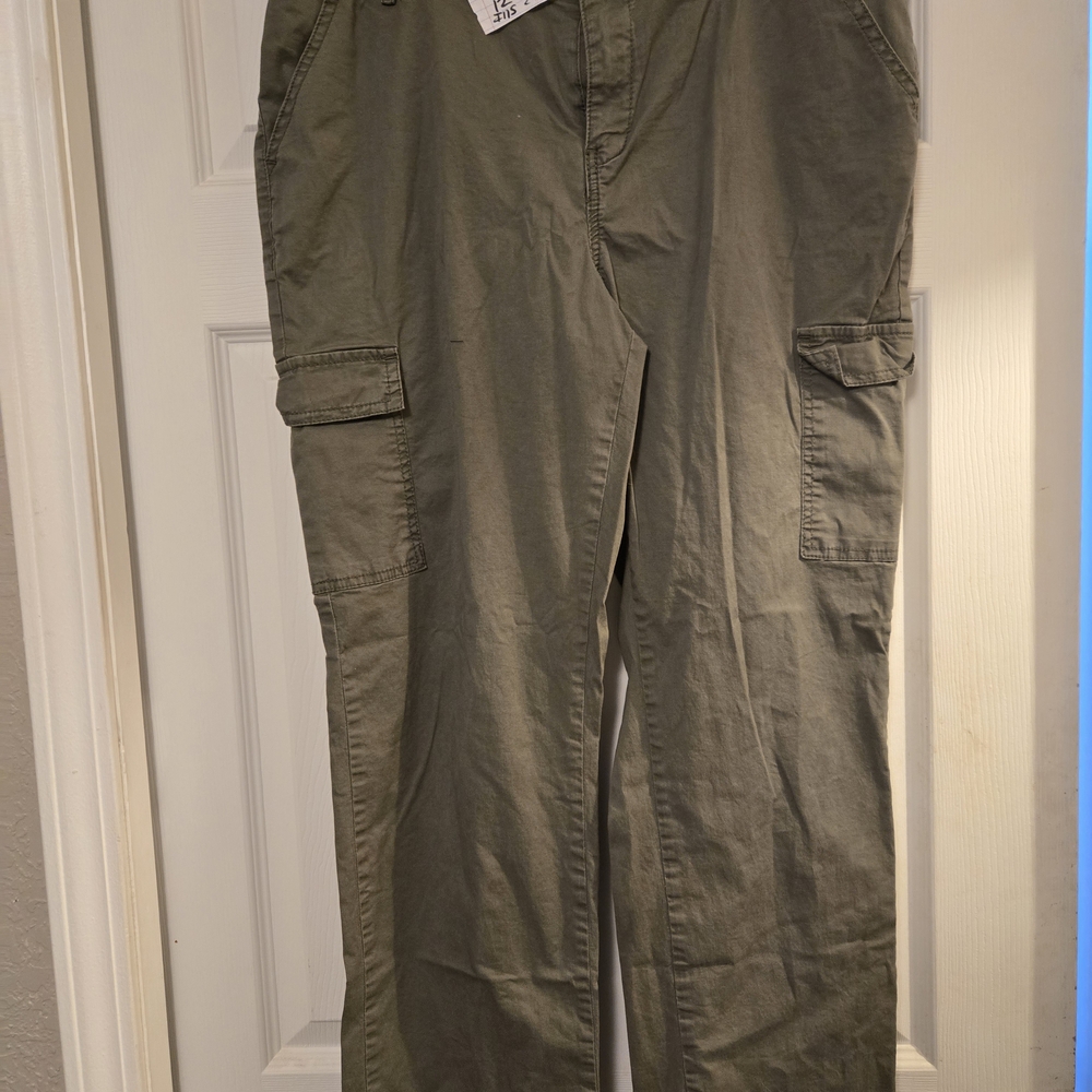 Women's Olive Cargo Pants